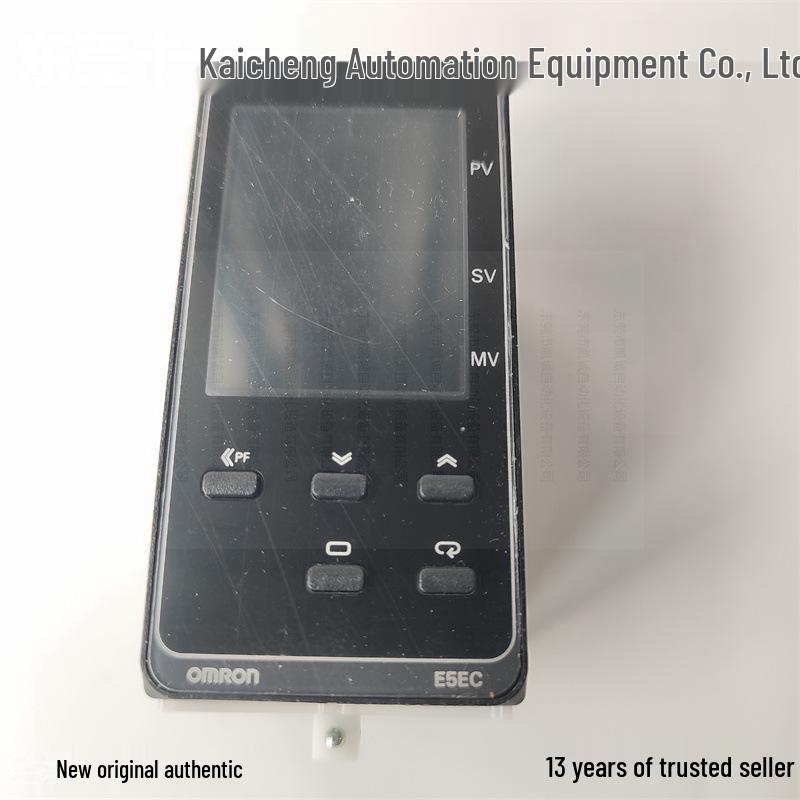 Цифровой терморегулятор Omron E5EC-RR2ASM-808, релейный выход, 48x96 мм, В наличии