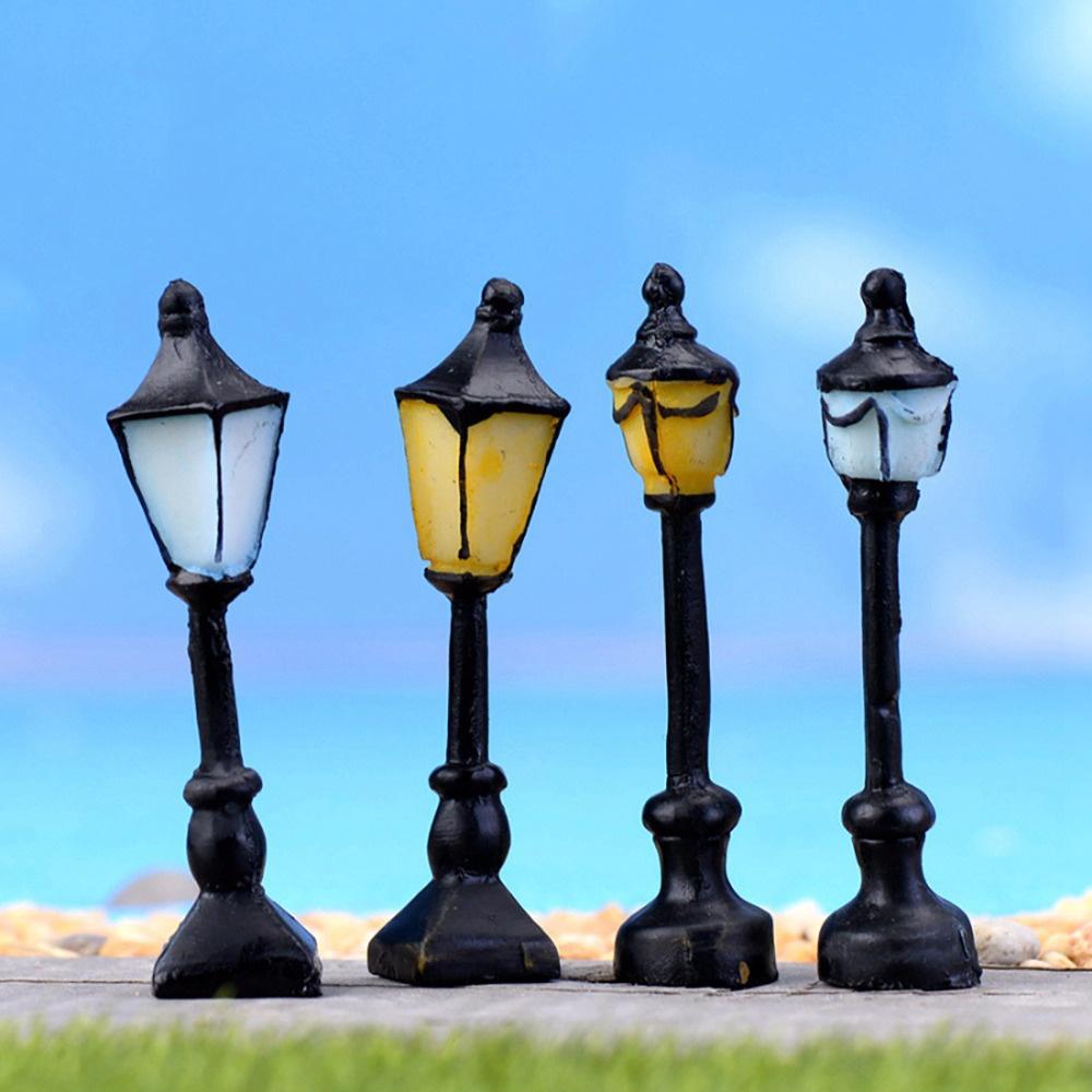 Retro Mini Street Lamp Miniature Garden Ornament Streetlight Figurines Fairy Garden Decoration Resin Craft Micro Landscaping