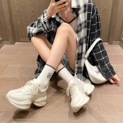 Женские кроссовки из коровьей кожи на весну и лето, повседневные спортивные белые кроссовки из натуральной кожи на толстой подошве, увеличивающие рост