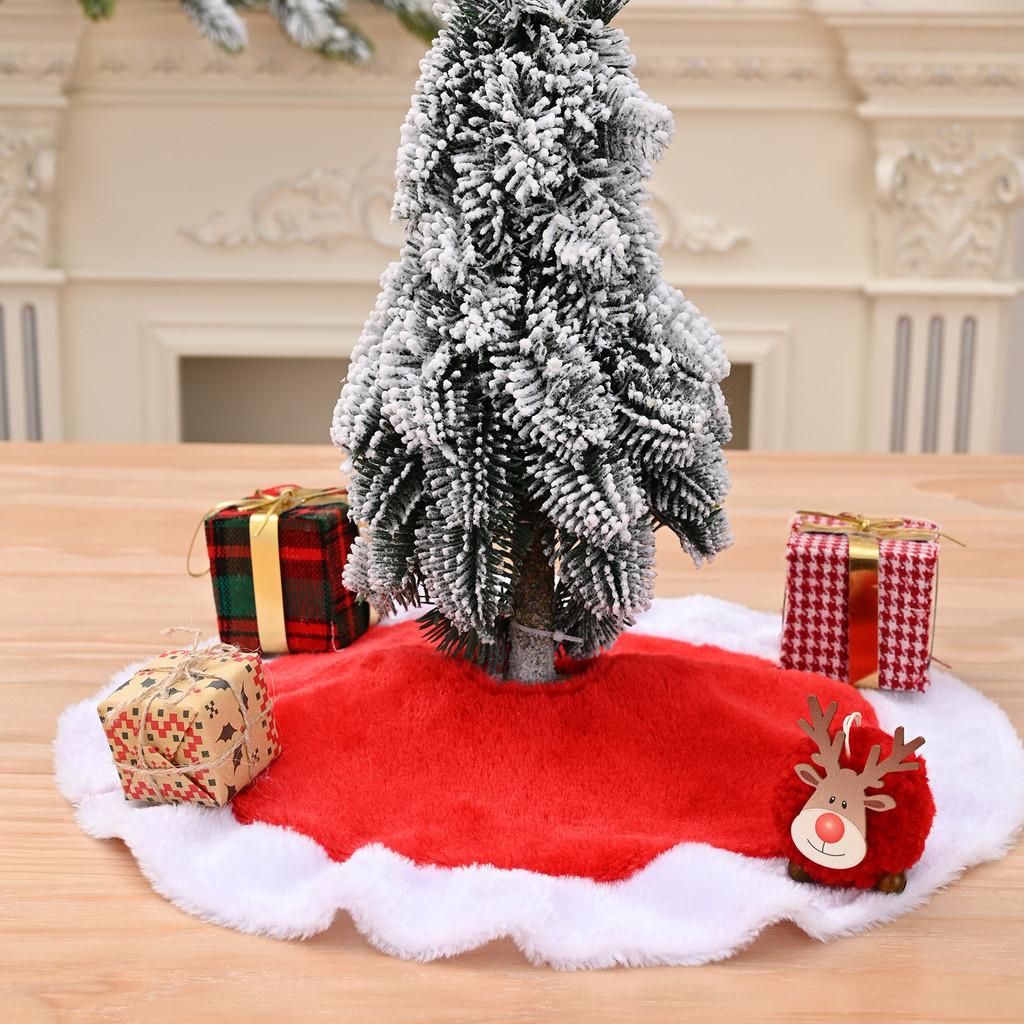 Soft Christmas Fabric Tree Skirt In Red And White Trim Perfect For Modern Settings Holiday