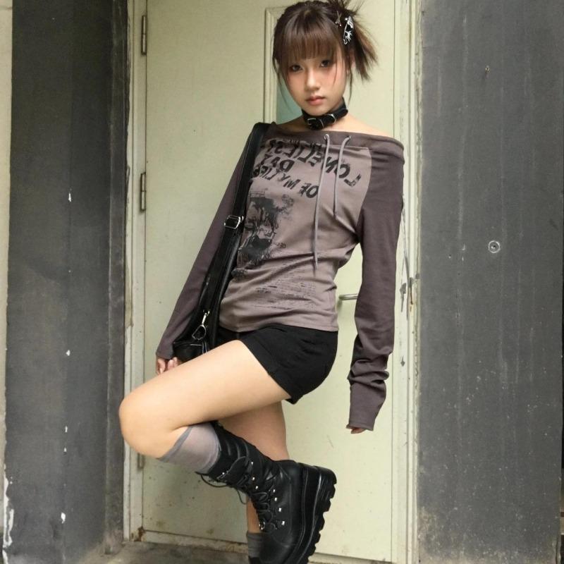 2KWEIRD Japanese Y2k Off Shoulder T-shirt Grunge Aesthetics Graffiti Print Long Sleeve Tee Shirt Vintage Harajuku Streetwear 90s