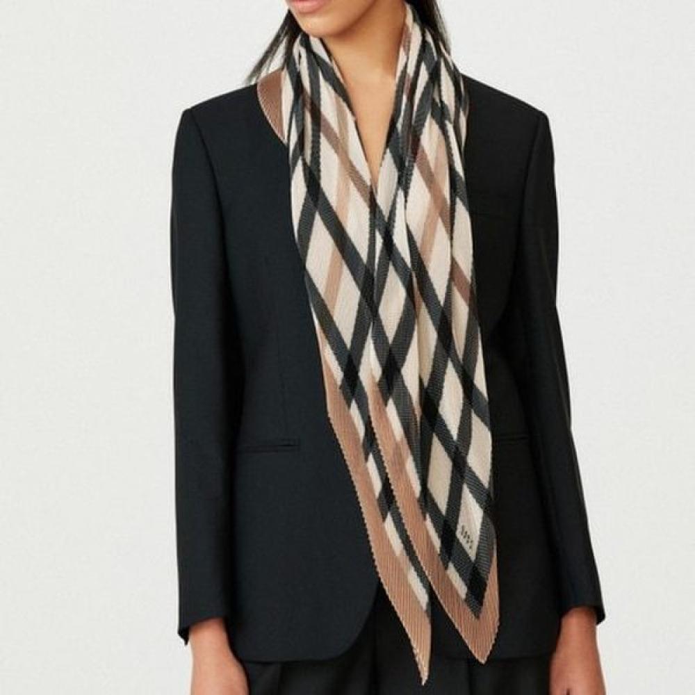 Daks Pleats Scarf Medium Brown Check Dcsc4f517w2