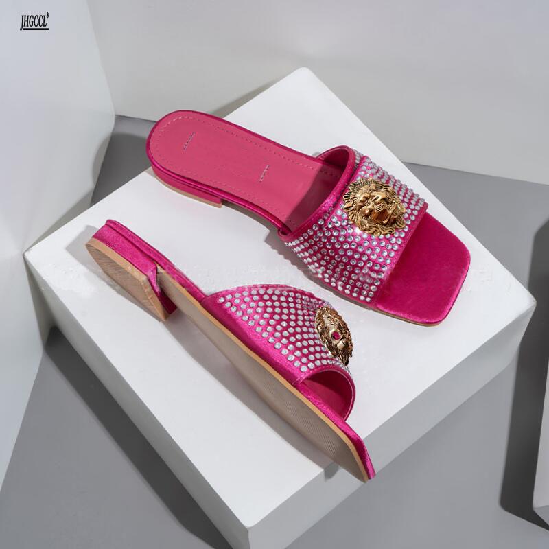 Модные женские шлепанцы высокого класса с бриллиантами, розово-красные, с открытым носком и задником, крутые шлепанцы с львиной головой, шлепанцы со стразами, набор с цепочкой-сумкой B9