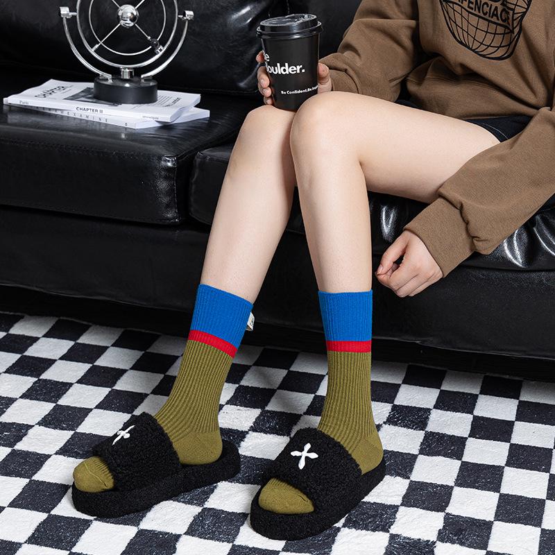 2022 Autumn Women's Color Block Vertical Stripe Mid-Calf Socks - Trendy Slimming Long Leg Korean Style
