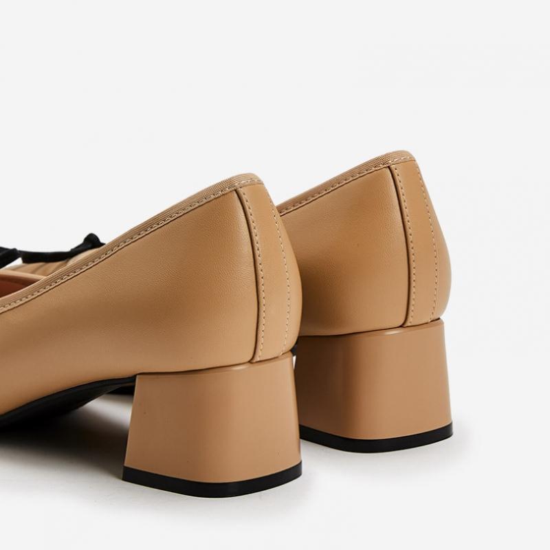 Simplet By ESquire Simple Women S Velour Ribbon pumpS Beige