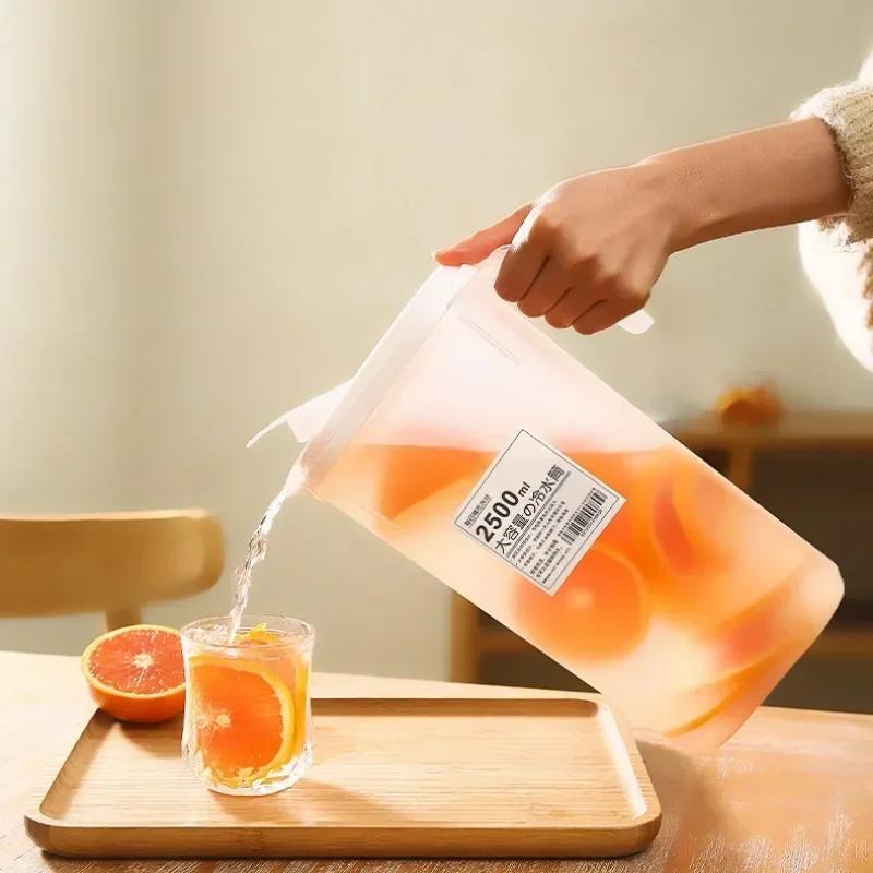 Large Capacity Cold Water Pitcher Cold Kettle Iced Beverage Dispenser Refrigerator Cold Juice Lemonade Drinks Storage Tank