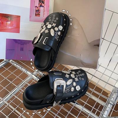 Модные женские шлепанцы Лето Новые Толстая подошва Баотоу Металлическая декоративная пряжка Сандалии Повседневные Легкие Удобные Нескользящие шлепанцы