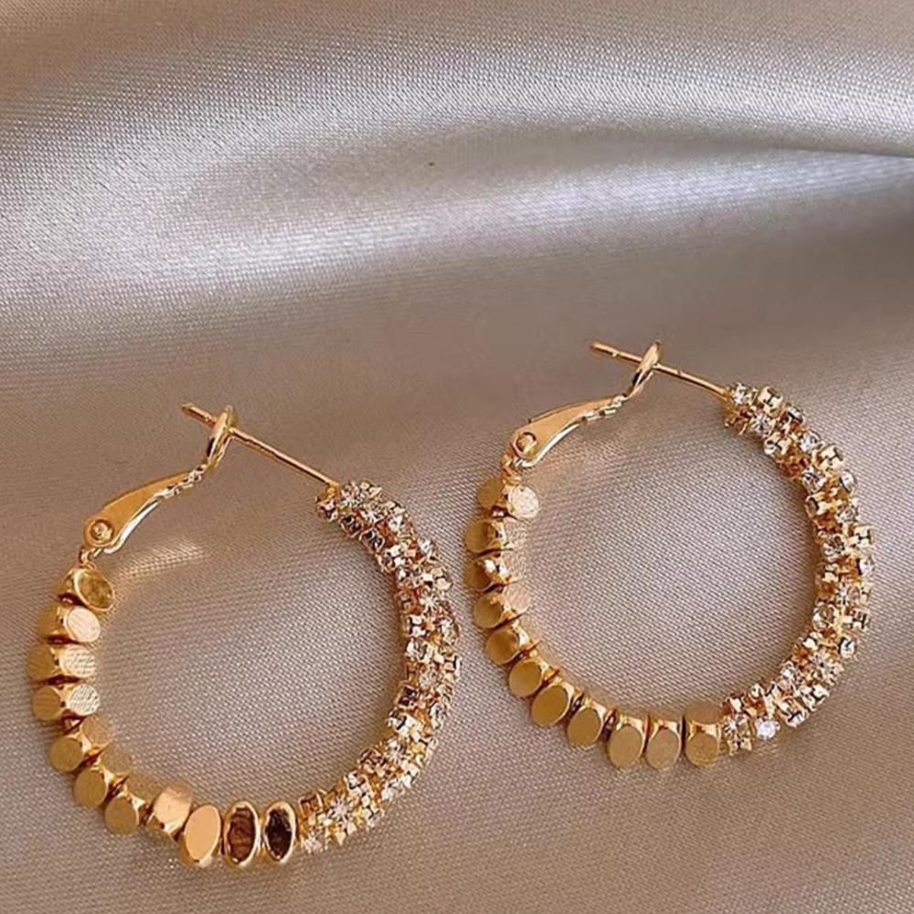 Серьги-кольца с битыми кристаллами – 2 цвета, из Кореи