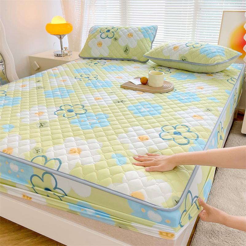 Антибактериальный комплект из трех предметов из хлопка и сэндвича. Утолщенное хлопковое покрывало, матрас с хлопковым нескользящим защитным чехлом Simmons.