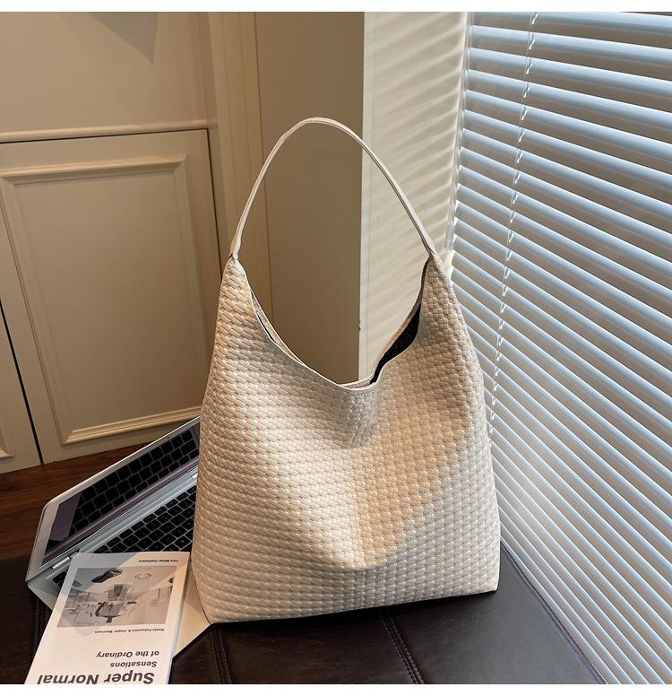 Premium Textured Bag Women's Large-capacity Autumn and Winter Versatile Single Shoulder Mother and Child Bag Commuter Tote Bag