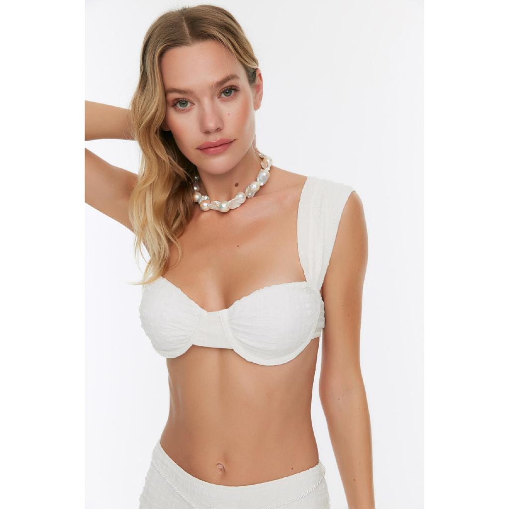 Жаккардовый текстурированный бикини-топ на косточках цвета экрю Tbess21bu0161