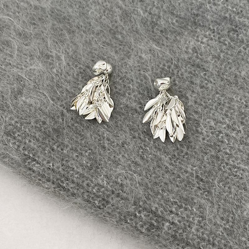 Серьги-гвоздики Design Sense Wheat Ear с металлической бахромой для женщин, легкие, роскошные, индивидуальные, простые, модные, темпераментные, элегантные, универсальные серьги