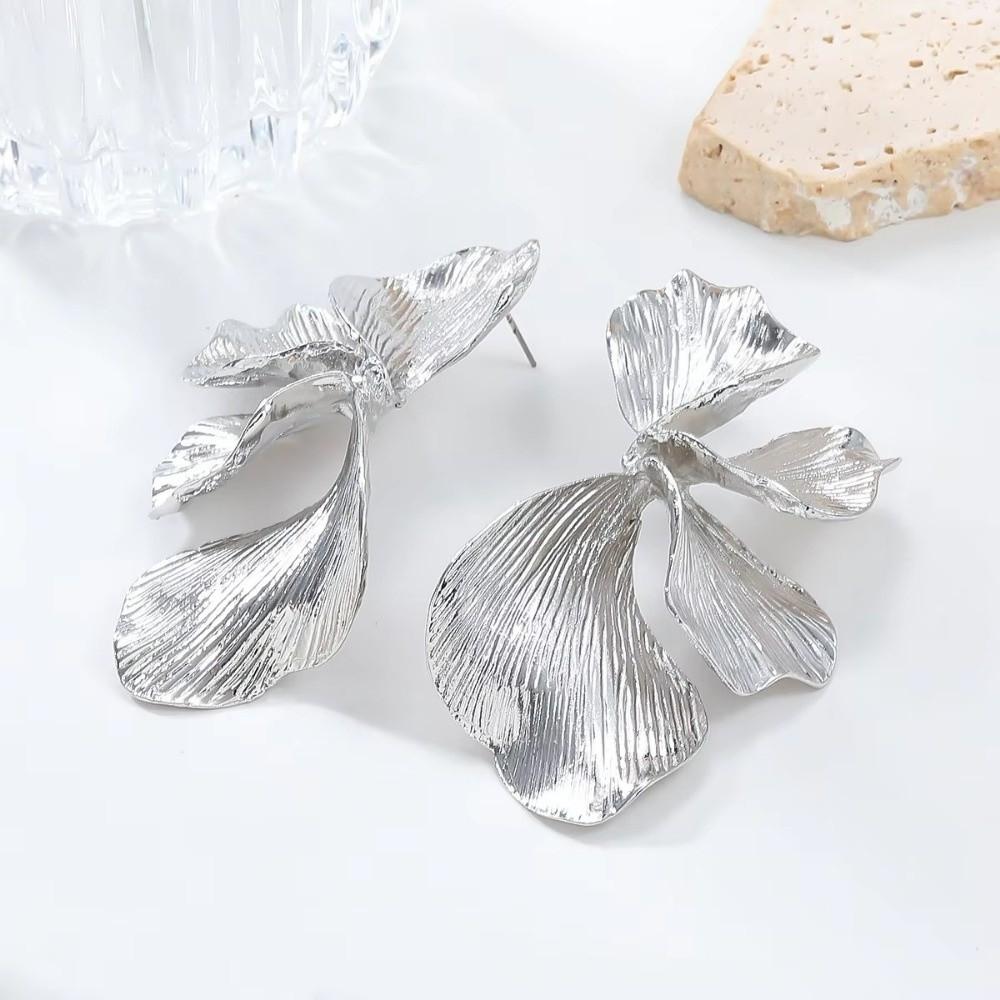 Металлические серьги-капли в виде листьев, Преувеличенные серьги-подвески в виде лепестков, Вечерние аксессуары для ушей