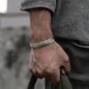 Регулируемый браслет с перьями в ретро-стиле - уникальный модный аксессуар в стиле рок-н-ролл с простым и крутым дизайном.