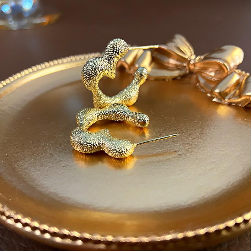 Vintage Rose Leaf Metal Cuban Link Pearl Earrings for Women