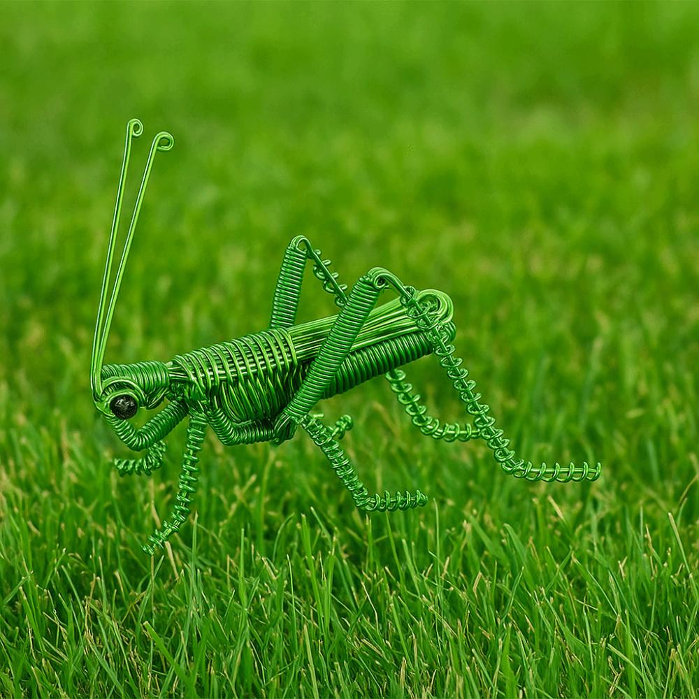 Украшения ручной работы Алюминиевая проволока Кузнечик Ремесло Легкие поделки Имитация Статуэтка насекомого Современный стиль Домашний декор