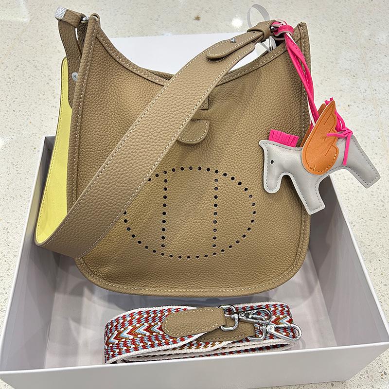 Сумка-тоут Evelyn из натуральной кожи через плечо - Женская сумка из коровьей кожи с широким плечевым ремнем