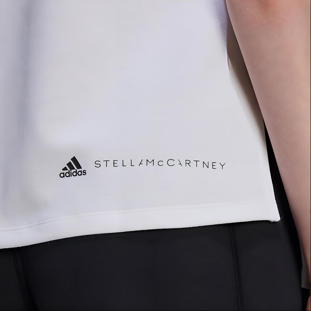 Adidas Тренировочная майка с логотипом и боковым разрезом Женские топы белого цвета HA8972