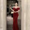 Women's Temperament Socialite Velvet Beaded Off-the-shoulder Dress Dress
