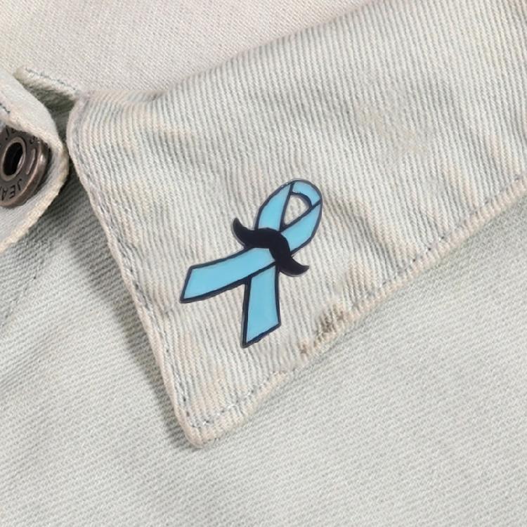 Брошь-значок «Синяя лента» Дружелюбный дизайн для шляп, сумок, официальной одежды