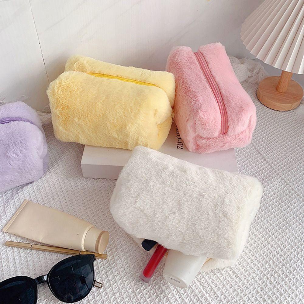 Durable Plush Cosmetic Bag Travel Organizer Large Capacity Makeup Bag Portable Storage Bag