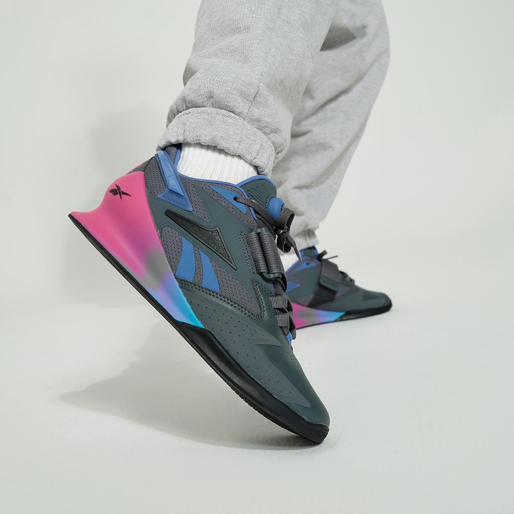 Reebok Legacy Lifter 3 Кроссовки для тренировок с низким верхом Женские Черно-фиолетовые кроссовки 100074529