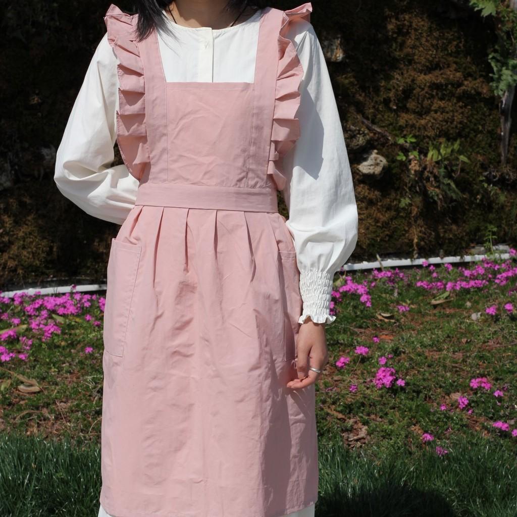 Ruffled Crossback Apron For Baking And Cooking With Waterproof Cotton Material