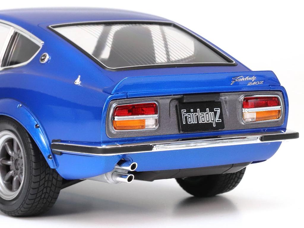 Tamiya Спортивная машина серии NISSAN Fairlady 240Z Street Custom Пластиковая модель 24367 1/24 № 367