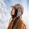 Уютная клетчатая шапка-ушанка с флисовой подкладкой для активного отдыха и ежедневных поездок. Унисекс. Устойчива к холоду.