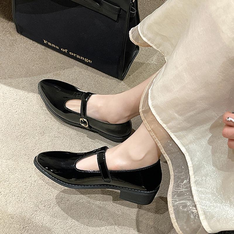 Весна Осень Новые женские мокасины Повседневные туфли с острым носком и неглубоким носком на низком каблуке Черные туфли Мэри Джейн с пряжкой на ремне для женщин