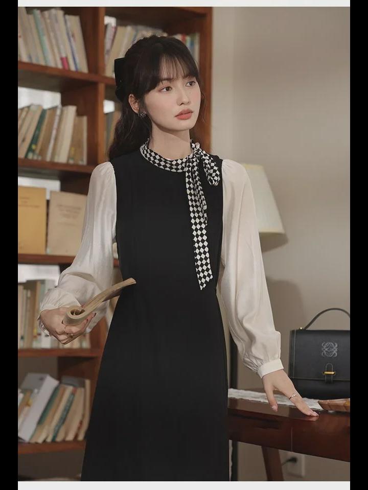 Длинное платье для похудения в корейском стиле с черно-белой строчкой - круглый вырез, длинный рукав, удобная повседневная одежда