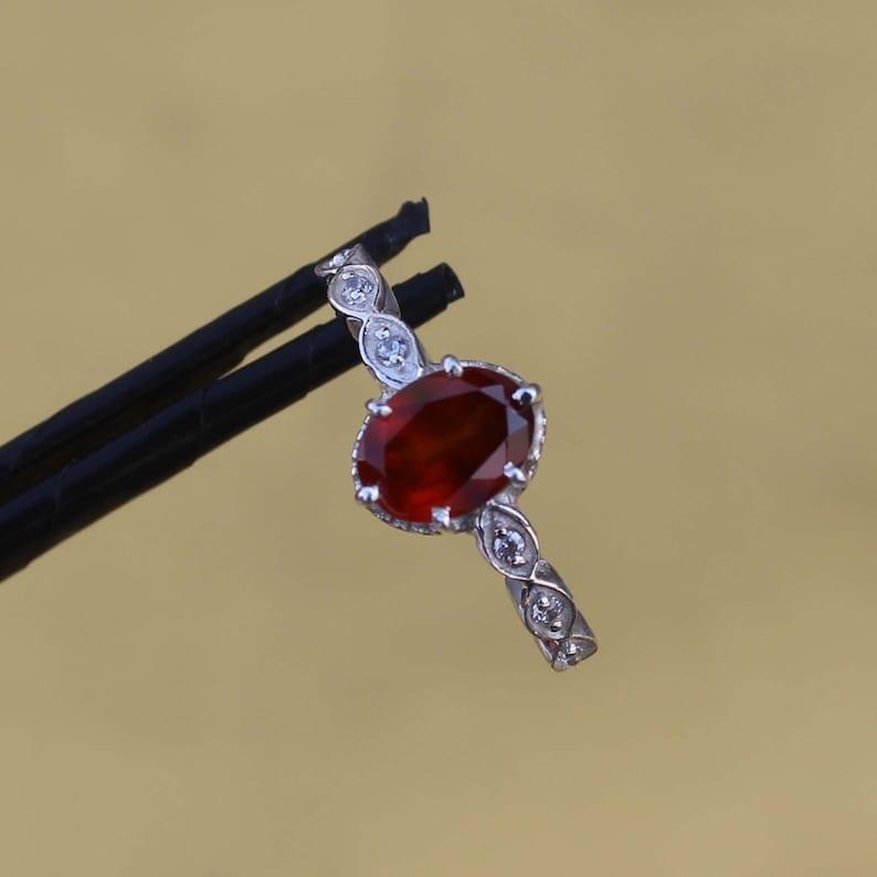 Кольцо с гессонитовым гранатом Кольцо с оранжевым камнем Кольцо из стерлингового серебра 925 пробы Кольцо с драгоценным камнем Кольцо ручной работы Обручальное кольцо Кольцо с овальным камнем Подарок для нее