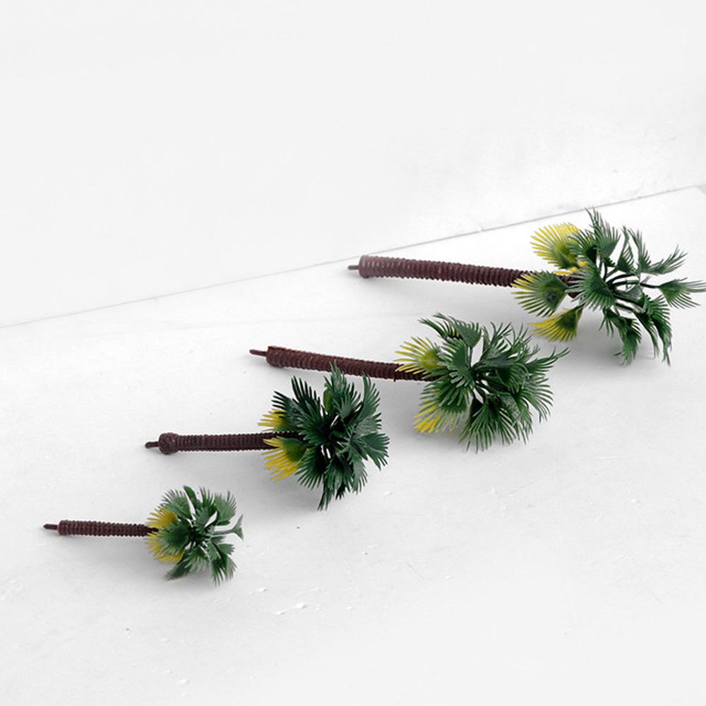 Layout Rainforest Plastic Palm Tree Scenery Model Artificial Palm Tree Leaves with High Quality
