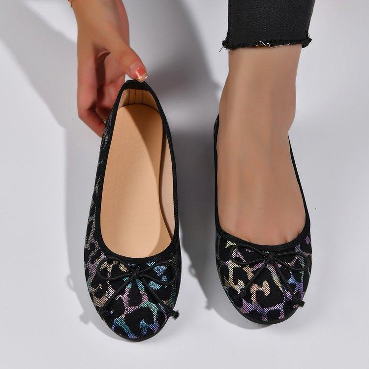 Туфли женские балетки с круглым носком повседневные женские кроссовки для платья медсестры удобные новые летние однотонные резиновые ПУ ткани для отдыха с ажурным узором