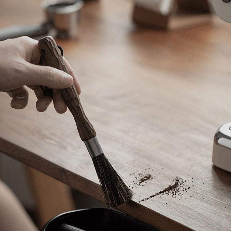 Щетка для чистки кофемашины из черного ореха, бытовая кофемолка, щетка с вырезанной вручную ручкой, высококачественная чистящая щетина