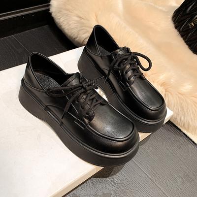 Черные туфли на платформе из маленькой кожи, новая коллекция осени 2025, лоферы в стиле маффин на шнуровке для колледжа, универсальные одинарные туфли