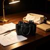 Small Item Storage Cup 3D Printed Handbag Shaped Pen Holder, Cute Pencil Love Charm Holder Cup, Multi-functional Desk Organizer for Makeup Brushes,