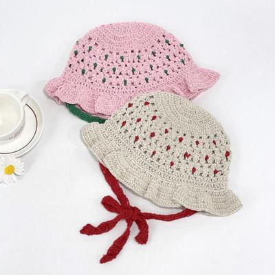 Женская вязаная ручная работа шапка с лентой, бантом и оборками