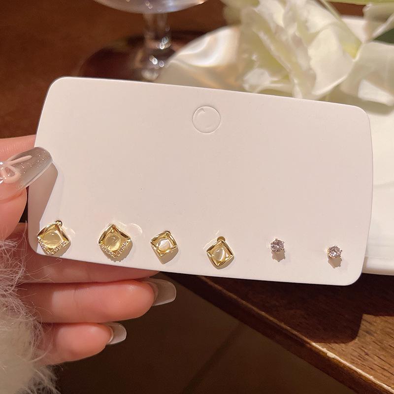 «Набор для пирсинга ушей с жемчугом в корейском стиле»: Маленькие, универсальные серьги для студентов — элегантные и простые ювелирные изделия высокого класса.