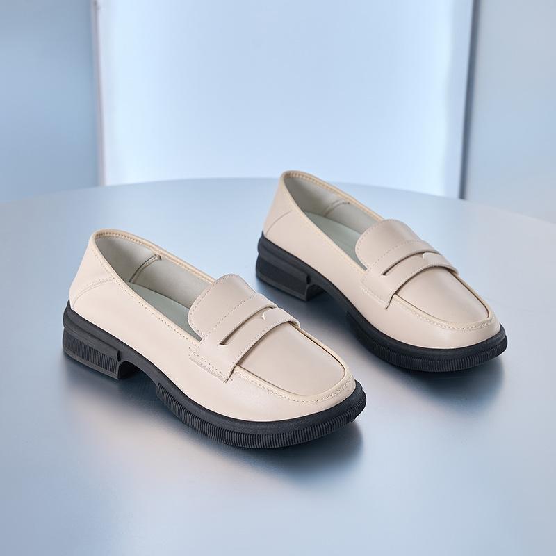 Одиночные туфли 2024 года, женские мокасины, корейская версия британского стиля, ретро, плоская подошва, удобные универсальные маленькие кожаные туфли, можно