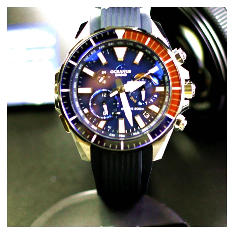 Casio Серия OCEANUS-Дисковая Многофункциональная Серия Указателей CACHALOT Дайверские Солнечные Часы Функция Bluetooth Солнечный Механизм Ремешок из Смолы OCW-P2000C-2A