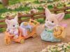 Sylvanian Families Набор кукол и мебели Пикник Фенек ST Mark Возраст 3 и Игрушка Sylvanian Epoch "Дружелюбный - Лис" DF-24 Сертифицировано, Вверх, Кукольный домик,