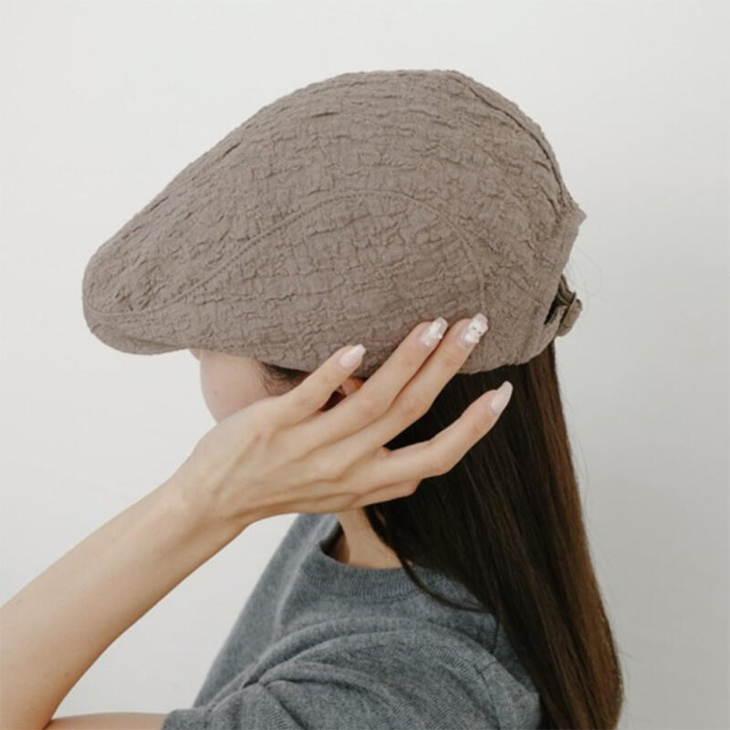 Женская шляпа бариста для кафе с вырезами и эффектом мятости