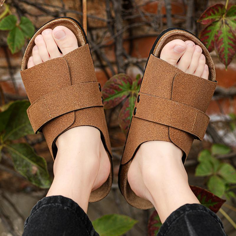 2024 Мужские дышащие домашние тапочки Кожаные уличные сандалии Комфортные пляжные тапочки Повседневные шлепанцы Мужская обувь Для пары Уличные Летние