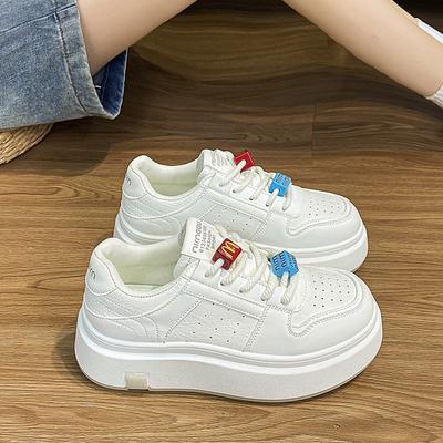 Маленькие белые туфли на высокой толстой подошве с мягким верхом, туфли-маффины, маленькая спортивная женская обувь, повседневные маленькие белые туфли, весенние новые кеды