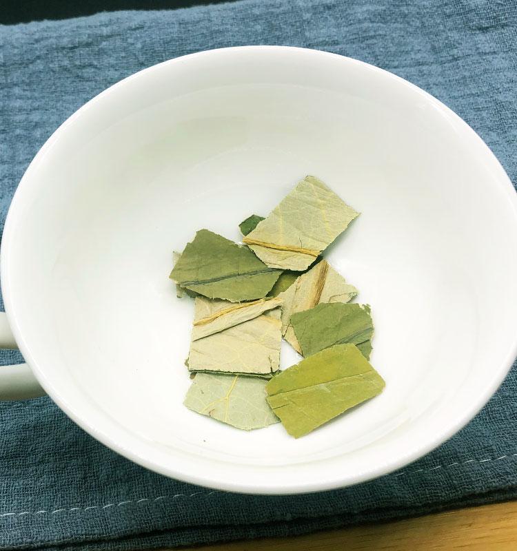 Отличительные сорта чая: Откройте для себя Тегуаньинь, молочный улун, хризантему, пуэр, листья лотоса, заботу о печени, черный улун и обжаренные на древесном угле чаи