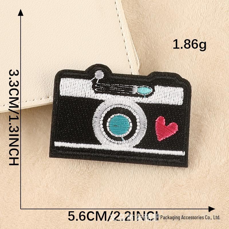 Вышитая нашивка на ткани с изображением мультфильма: Аксессуары для одежды, обуви и сумок своими руками