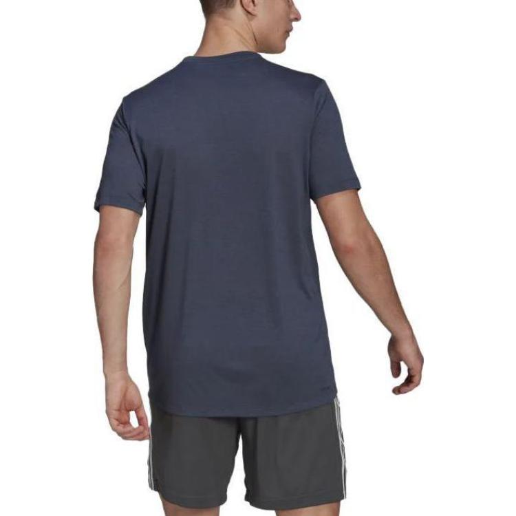Adidas Быстросохнущая футболка с круглым вырезом и однотонным логотипом. Мужские топы. Темно-синий GR0508.