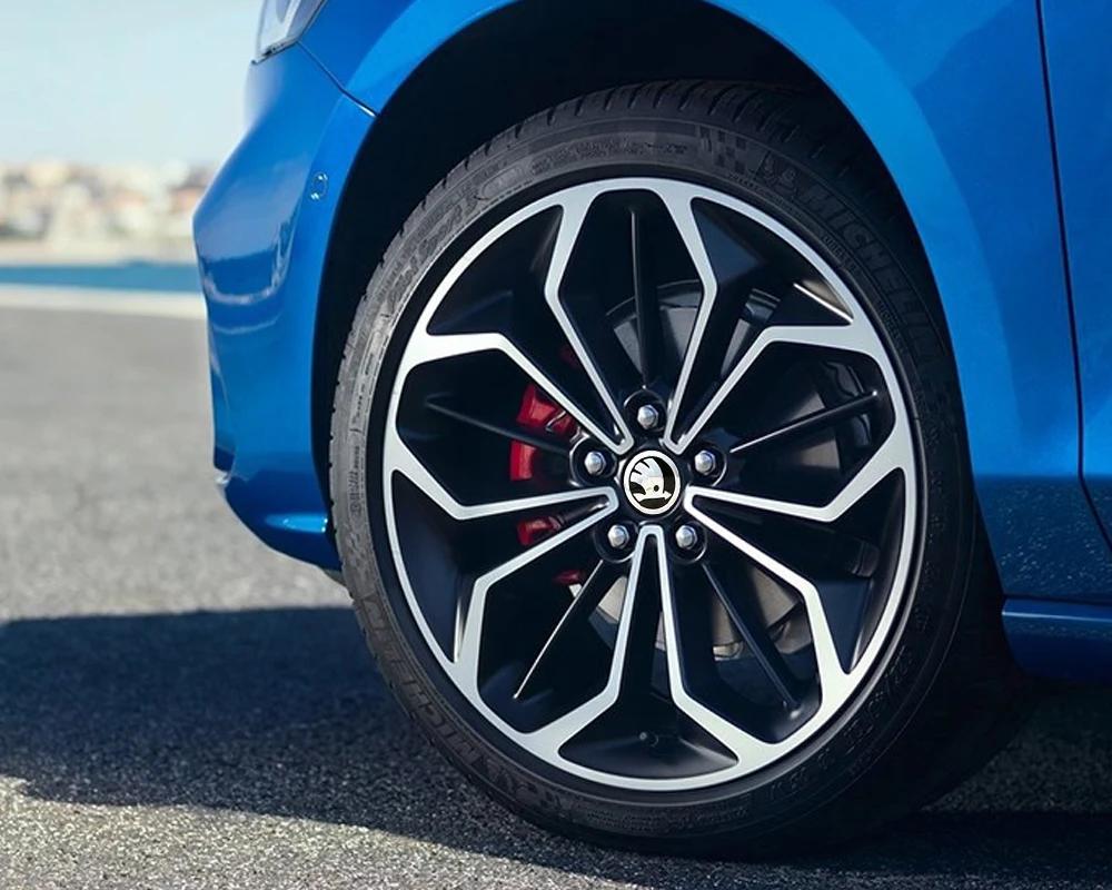 For 4Pcs 56/60mm Car Tire Hub Center Cap Wheel Cap Badge Sticker Skoda S Fabia Superb Octavia Rapid Karoq VII Yeti Kodiaq KamiqLS7