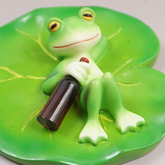 Garden Floating Frog Figurine Pond Frog Decoration Resin Drunken Frog Lying On Lily Pad Statue for Aquarium Pond Fish Tank